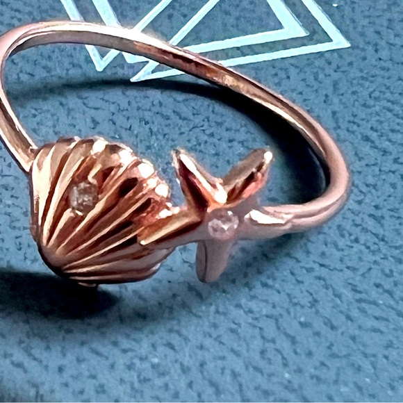925 Rose Gold Adjustable Ring with Diamond Accents. Shell and Starfish - Picture 1 of 5